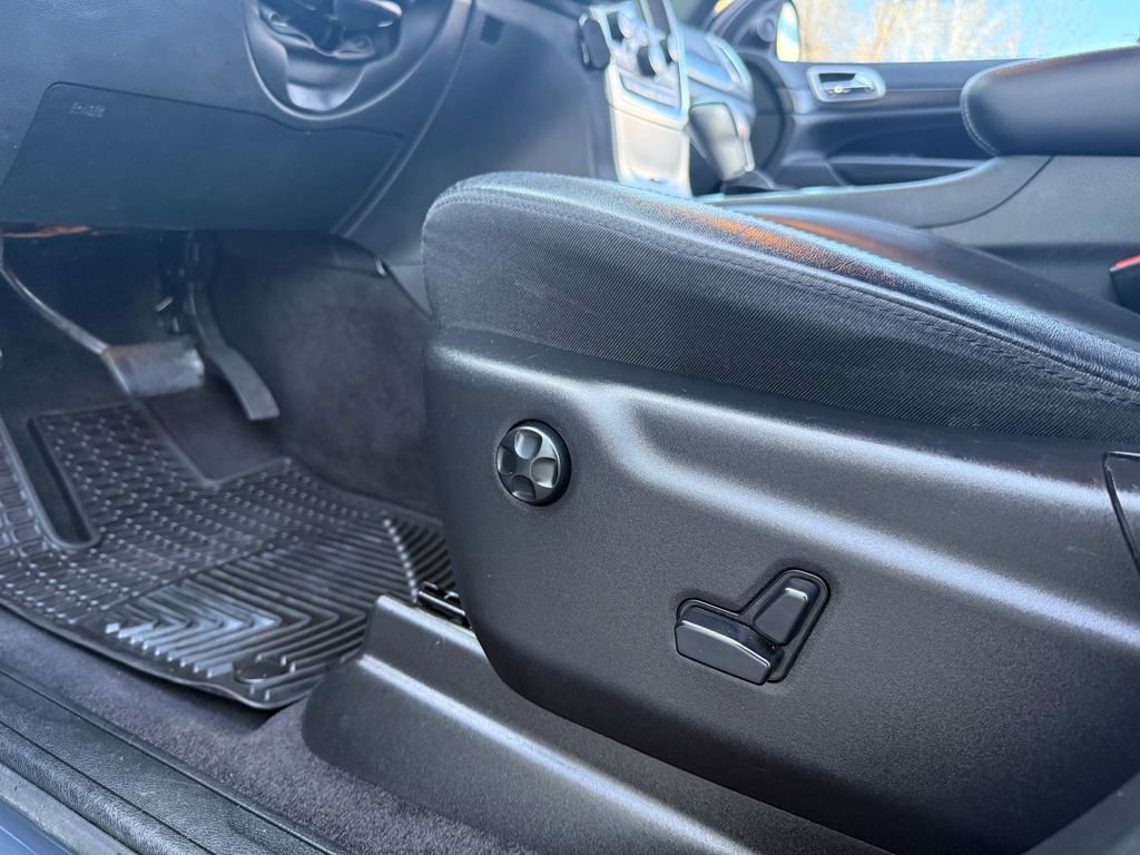 Used 2017 Jeep Grand Cherokee Altitude image 29