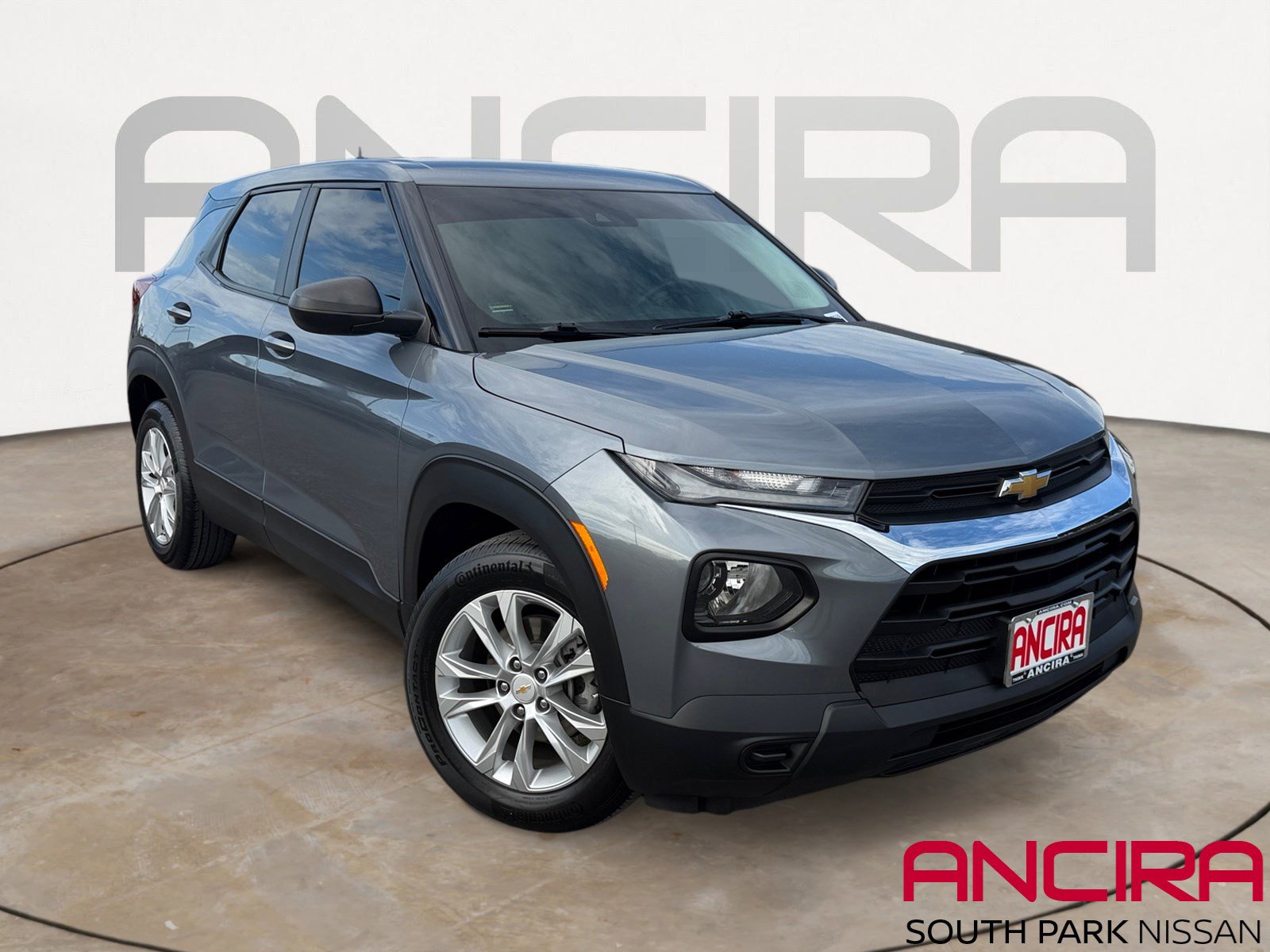 Used 2022 Chevrolet TrailBlazer LS FWD image 1