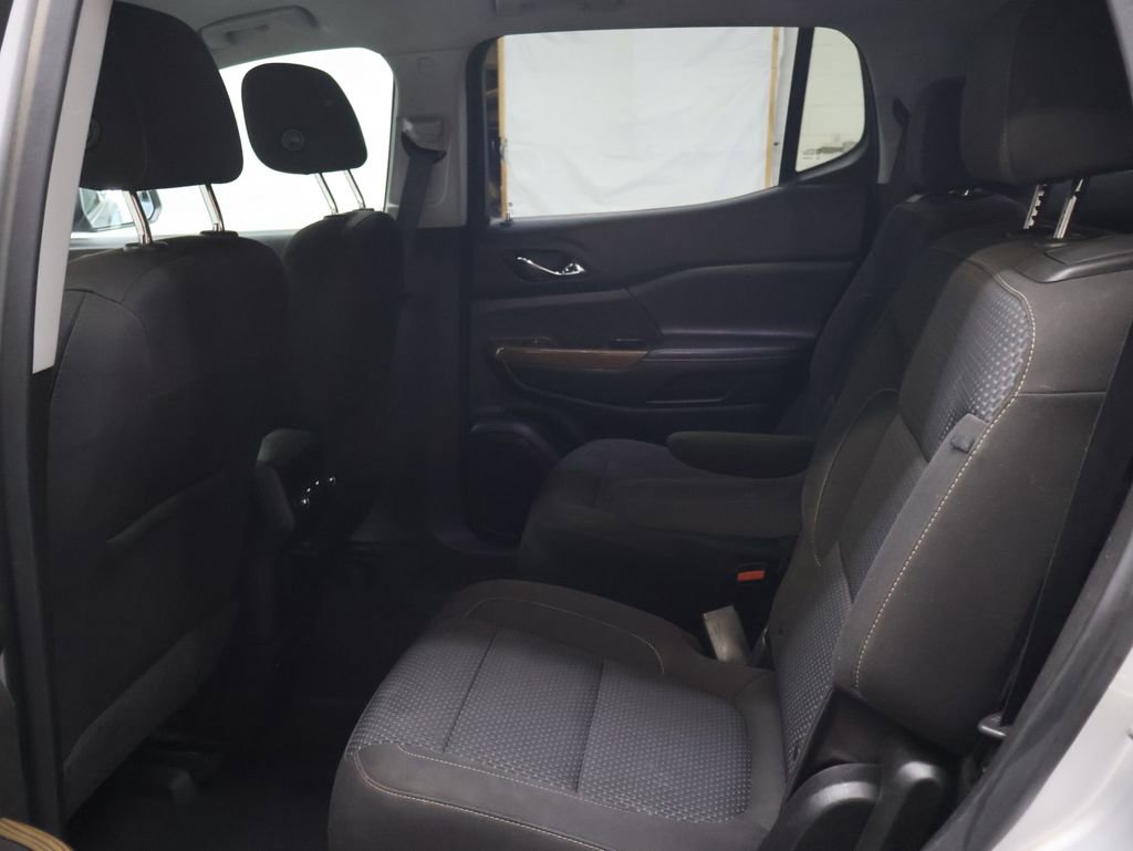 Used 2020 GMC Acadia SLE w/ Driver Convenience Package FWD image 16