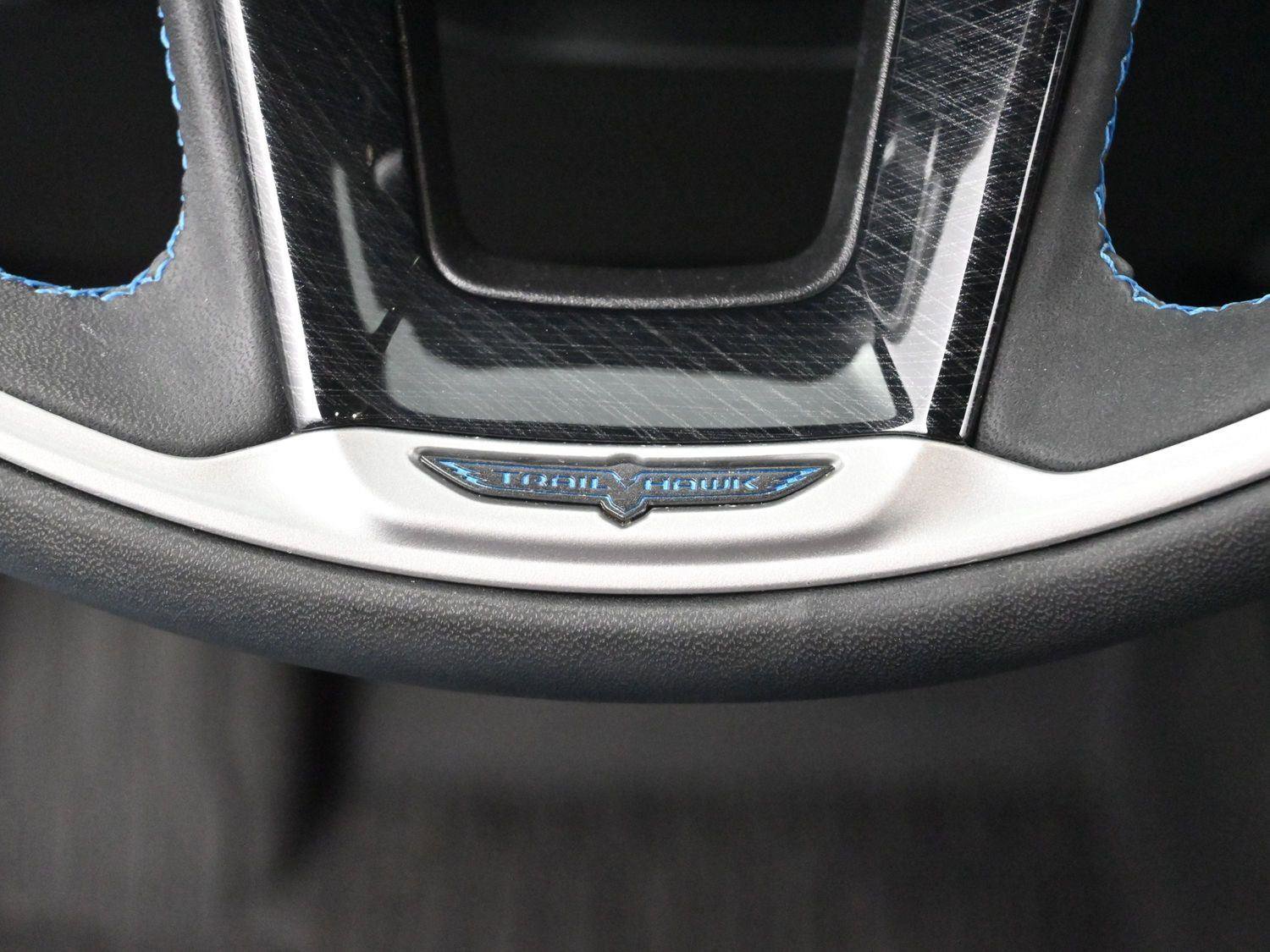 Used 2022 Jeep Grand Cherokee Trailhawk w/ Luxury Tech Group III AWD/4WD image 18