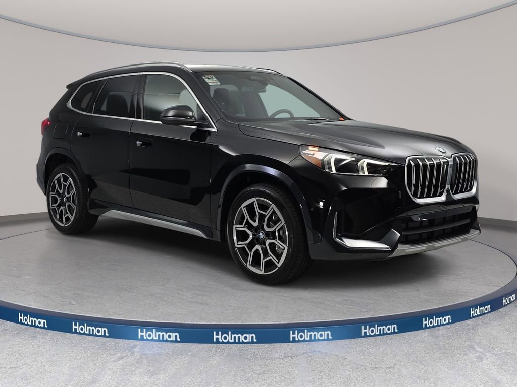 New 2026 BMW X1 xDrive28i w/ Technology Package AWD/4WD image 3