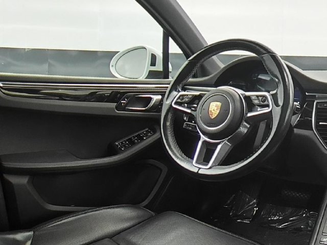 Used 2017 Porsche Macan S AWD/4WD image 28