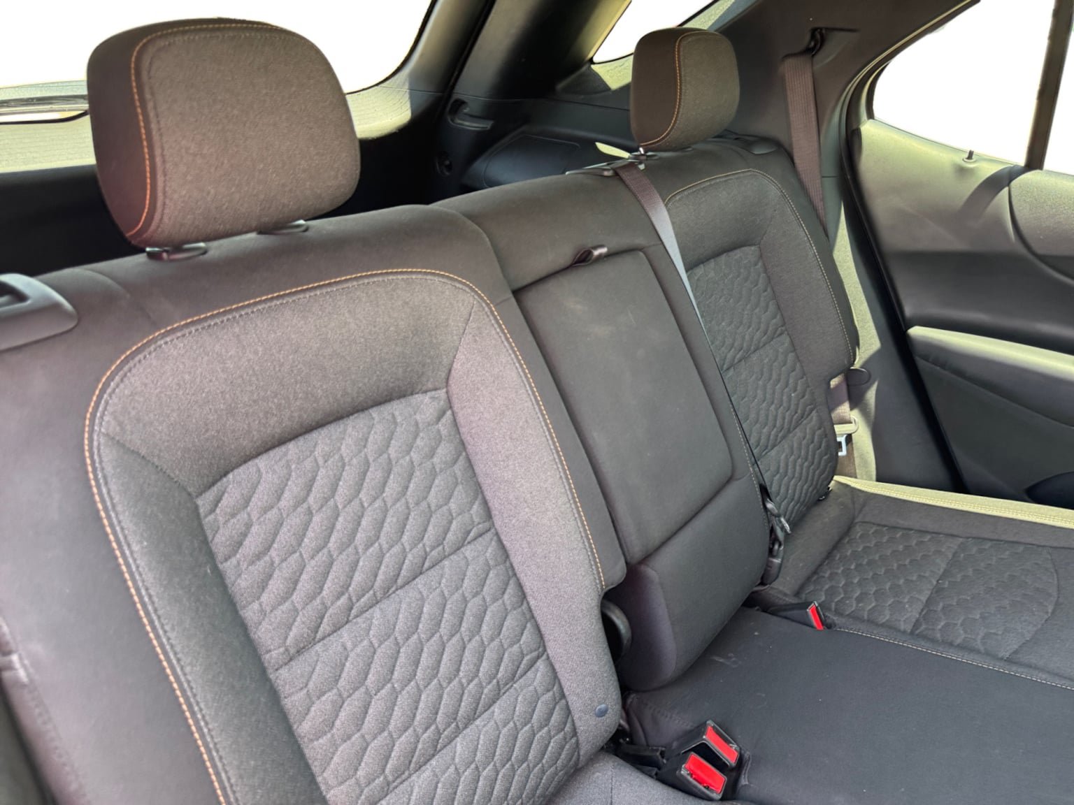 Used 2018 Chevrolet Equinox LT FWD image 18