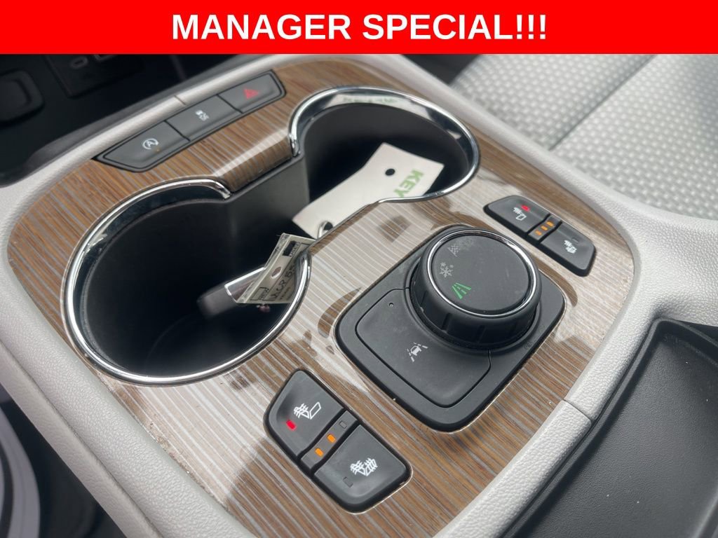 Certified 2023 GMC Acadia SLE w/ Driver Convenience Package FWD image 34
