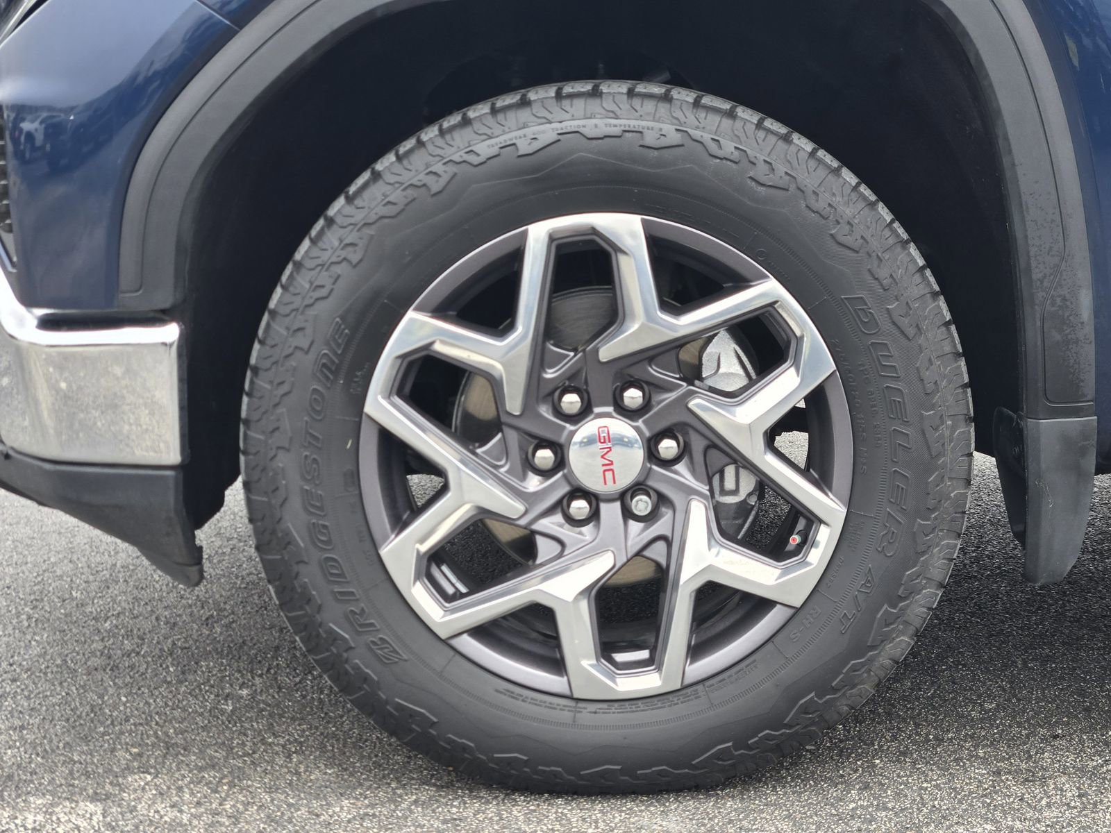 Used 2023 GMC Sierra 1500 SLT RWD image 10