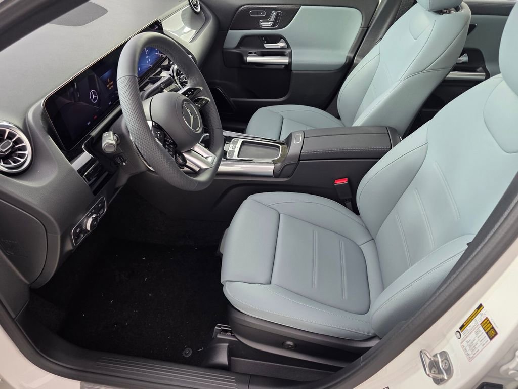 New 2026 Mercedes-Benz GLA 35 AMG 4MATIC image 6