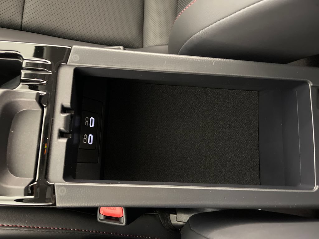 New 2026 Toyota Prius Plug-In Hybrid FWD image 23
