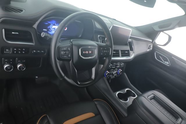 Used 2024 GMC Yukon AT4 w/ Technology Package image 17