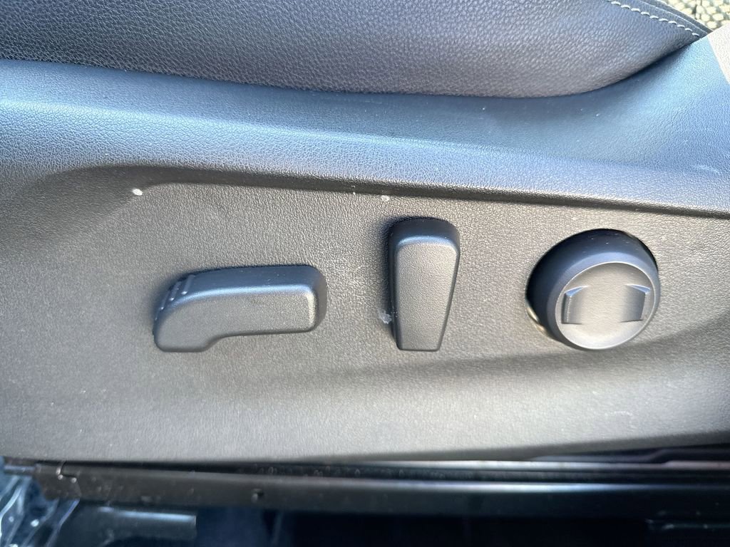 Used 2023 Subaru Forester Premium image 14