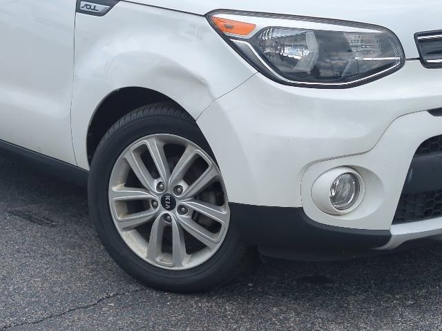 Used 2017 Kia Soul + FWD image 2