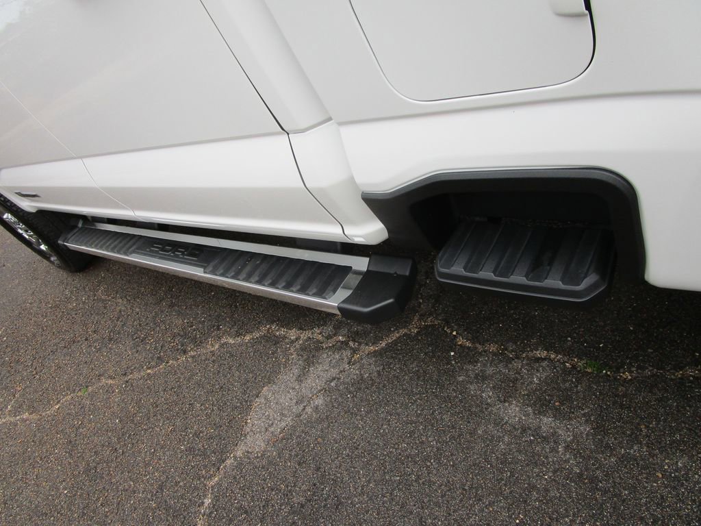 Used 2026 Ford F250 Lariat w/ Chrome Package image 17