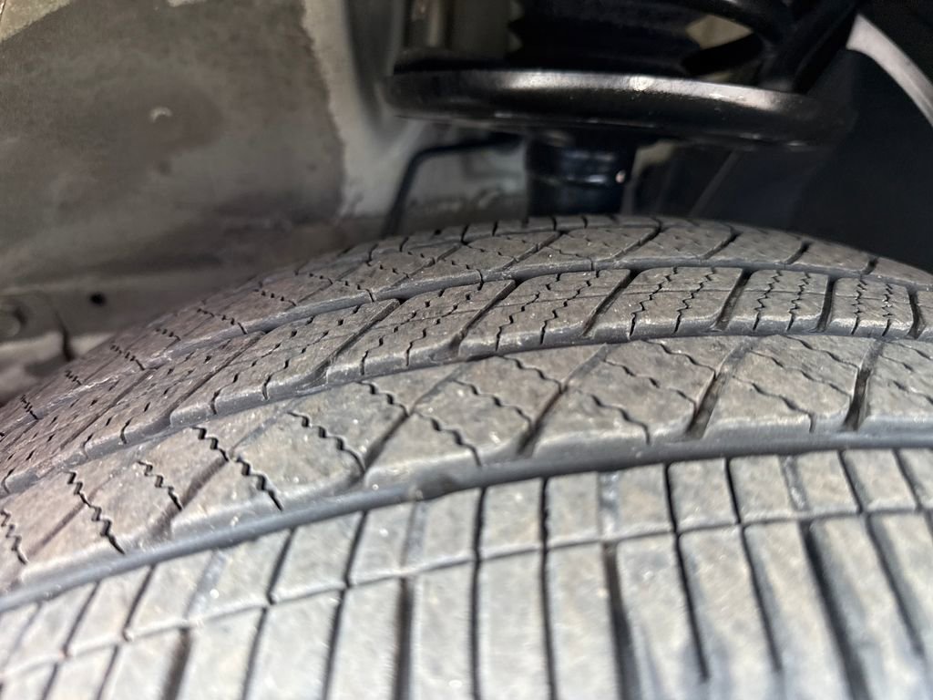 Used 2025 Nissan Pathfinder Platinum image 33