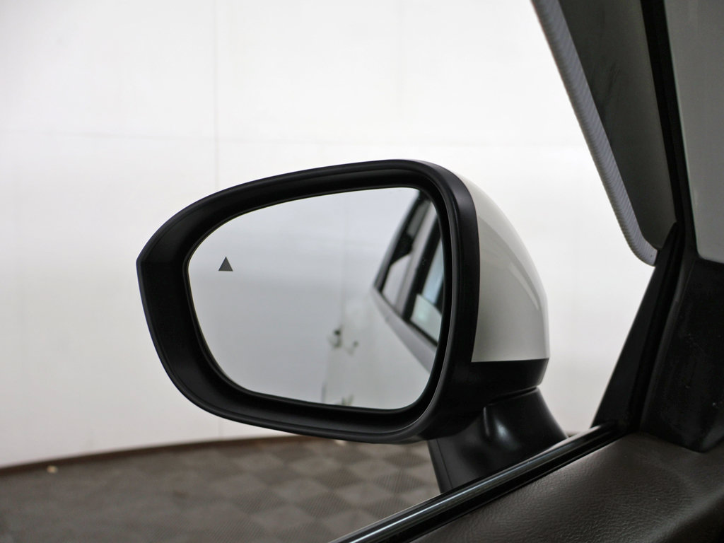 Used 2023 Nissan Rogue SV AWD/4WD image 82