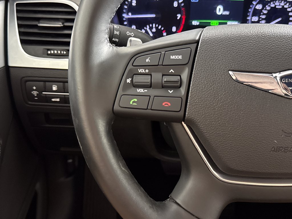 Used 2020 Genesis G80 3.8 RWD image 16