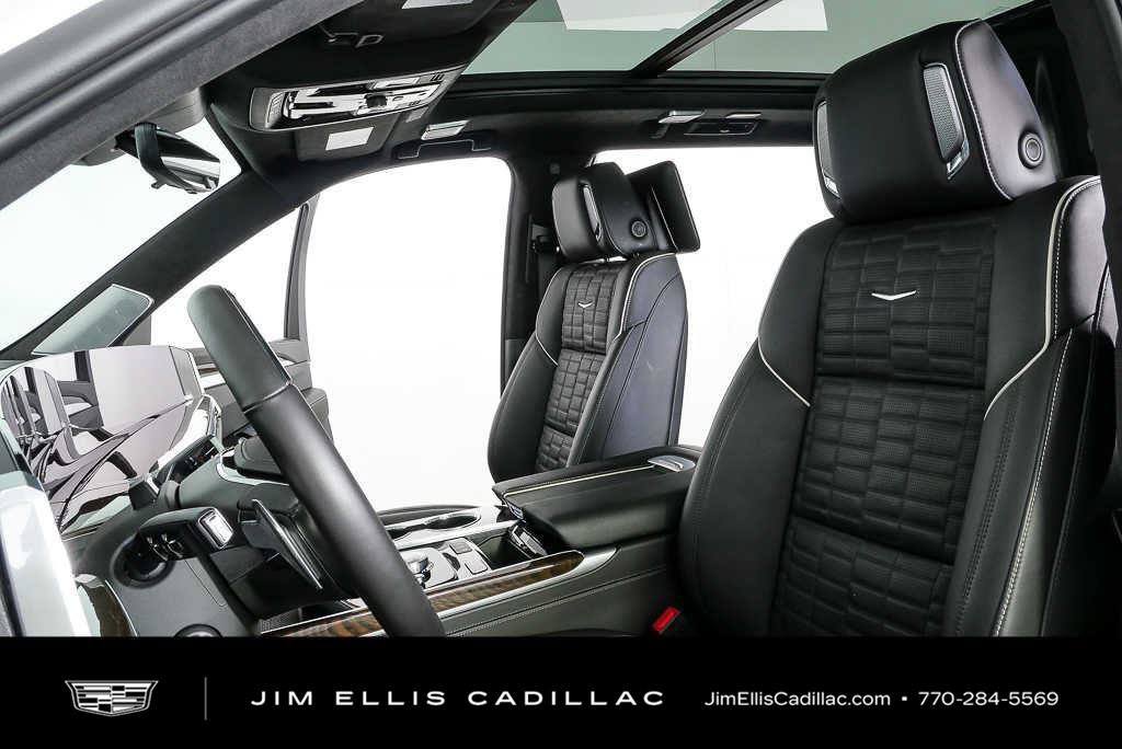 Certified 2025 Cadillac Escalade ESV Sport Platinum AWD/4WD image 5