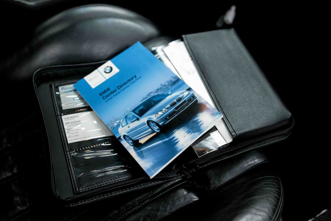 Used 2002 BMW M5 RWD image 91