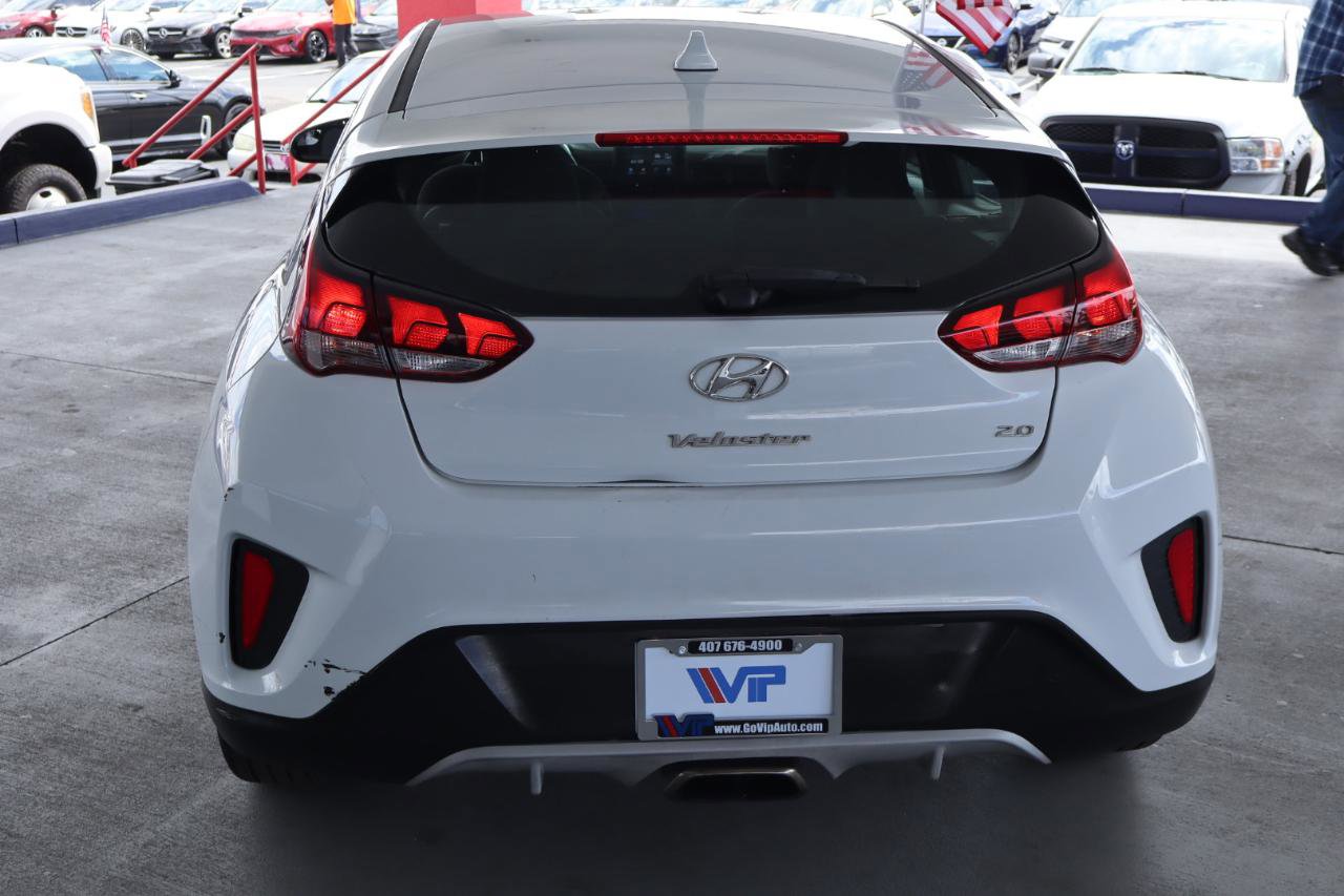 Used 2020 Hyundai Veloster 2.0 FWD image 6