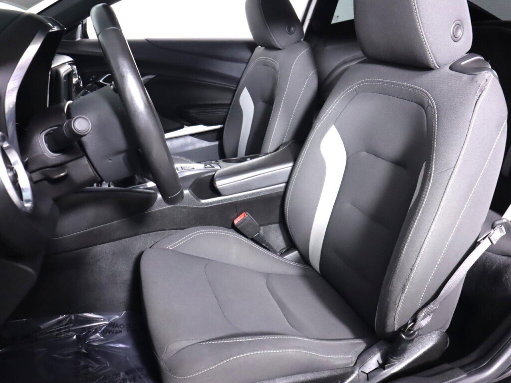 Used 2018 Chevrolet Camaro LS RWD image 26