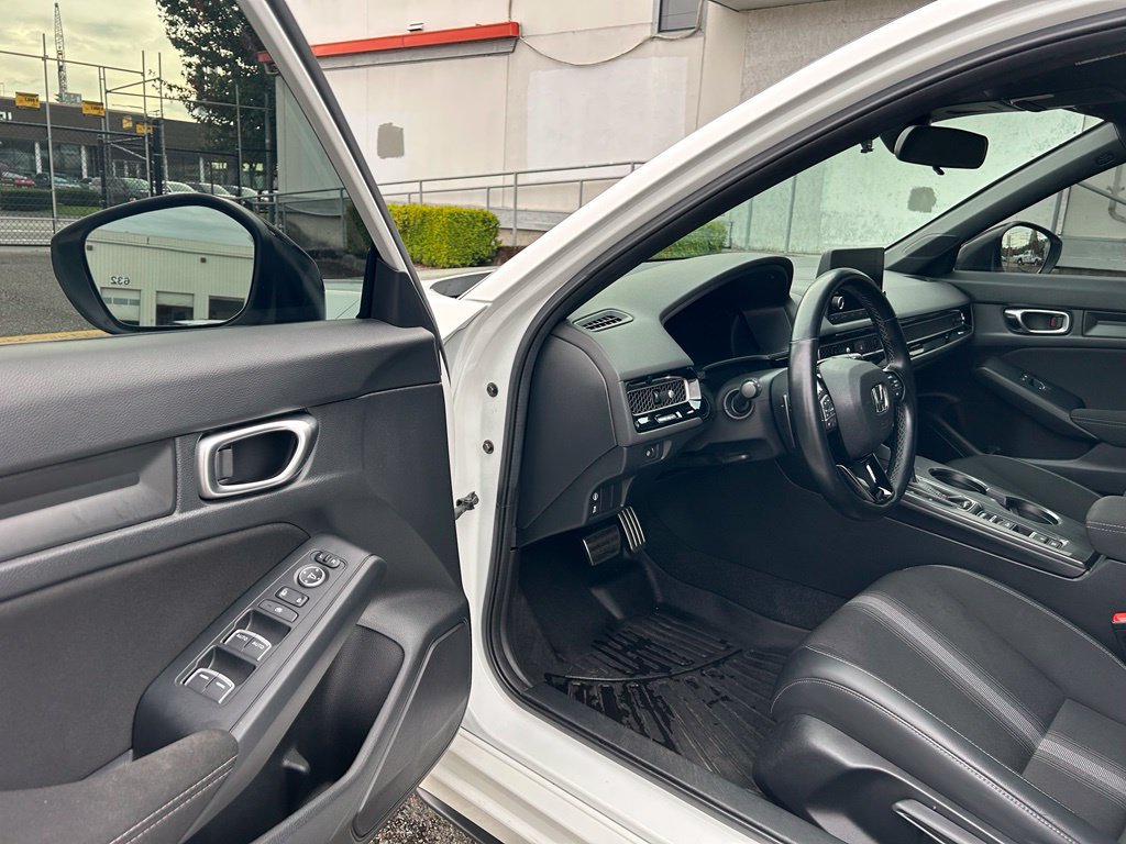 Used 2023 Honda Civic Sport image 9