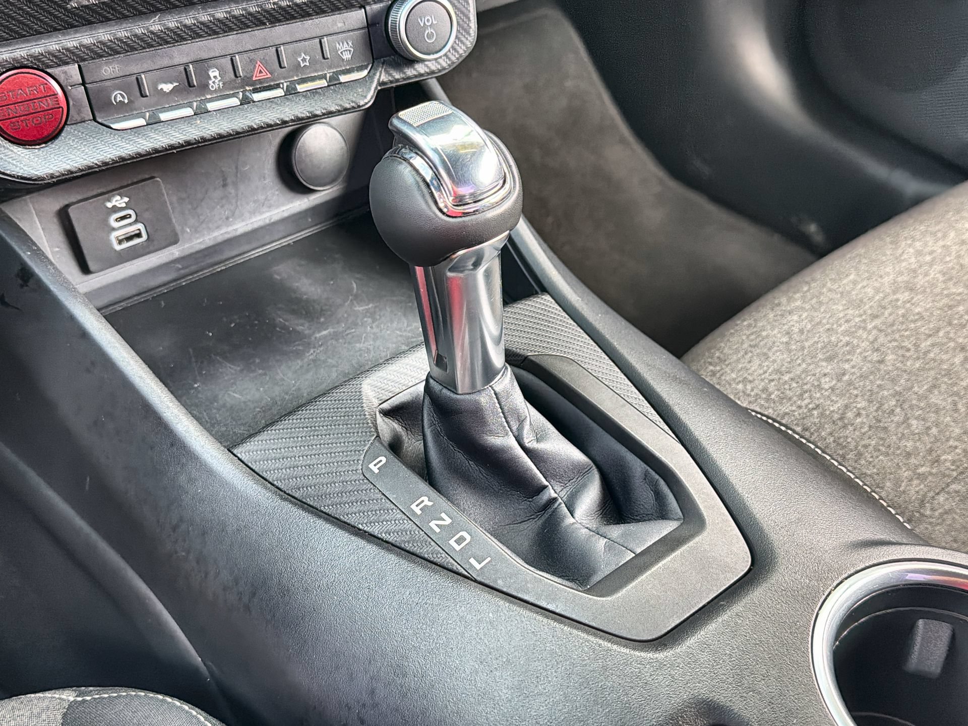 Certified 2024 Ford Mustang Coupe RWD image 19