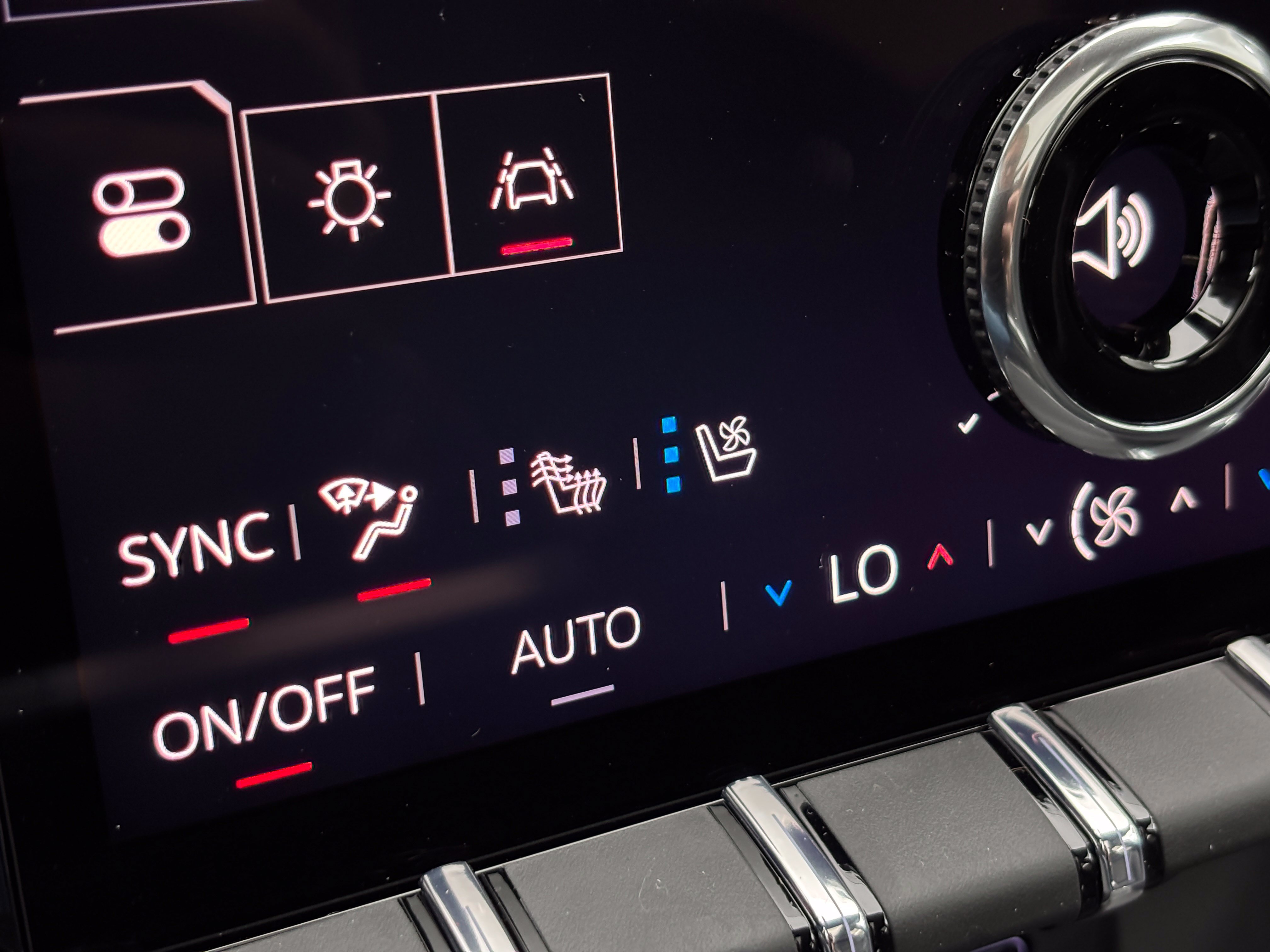 New 2027 GMC Terrain Denali w/ LPO, Floor Liner Package AWD/4WD image 6