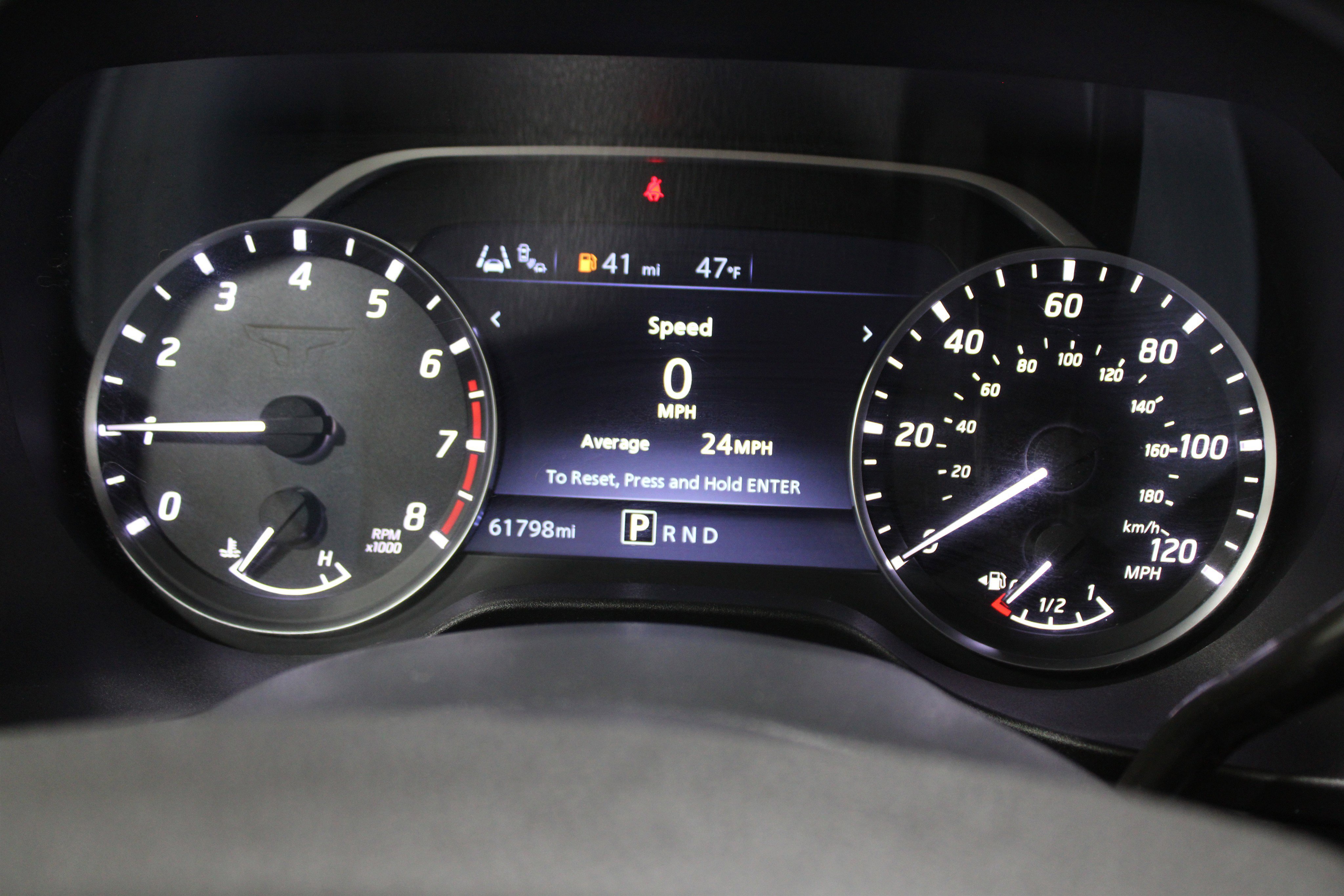 Used 2021 Nissan Titan SV image 11