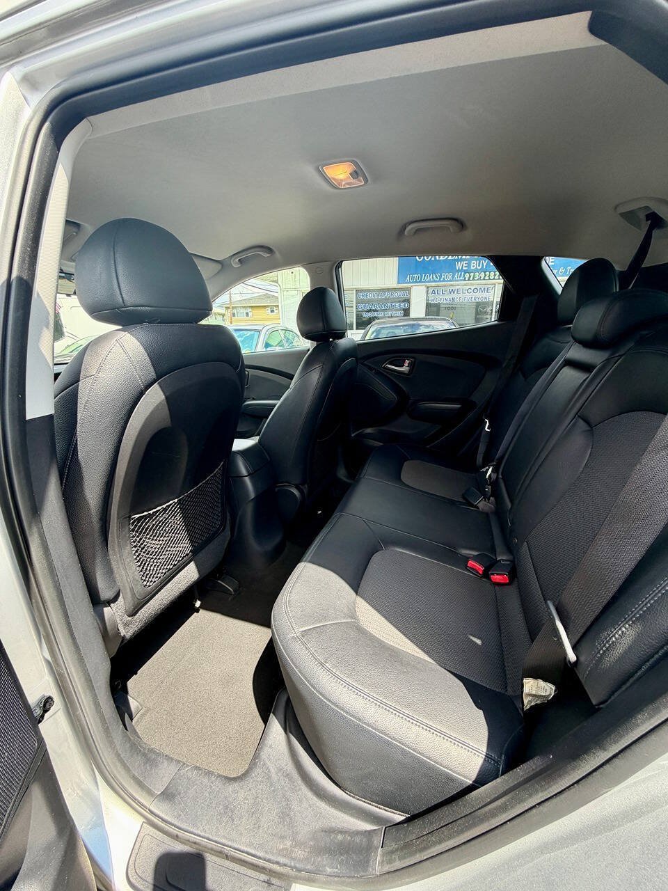 Used 2011 Hyundai Tucson GLS AWD/4WD image 17
