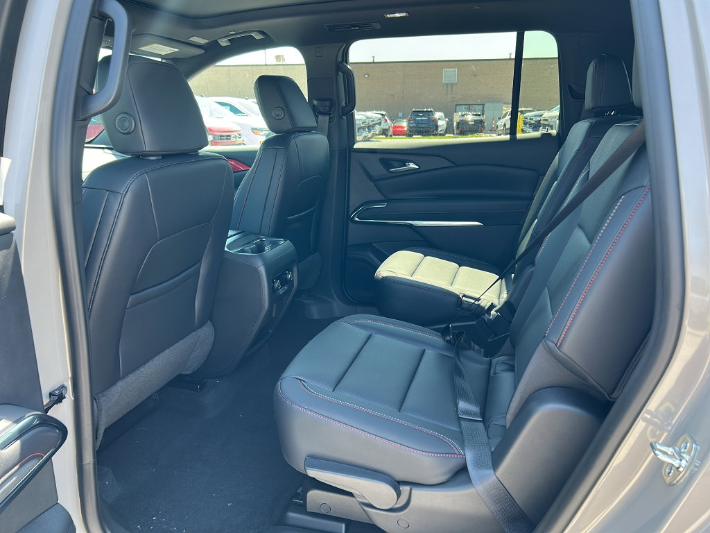 New 2026 Chevrolet Traverse Z71 AWD/4WD image 6