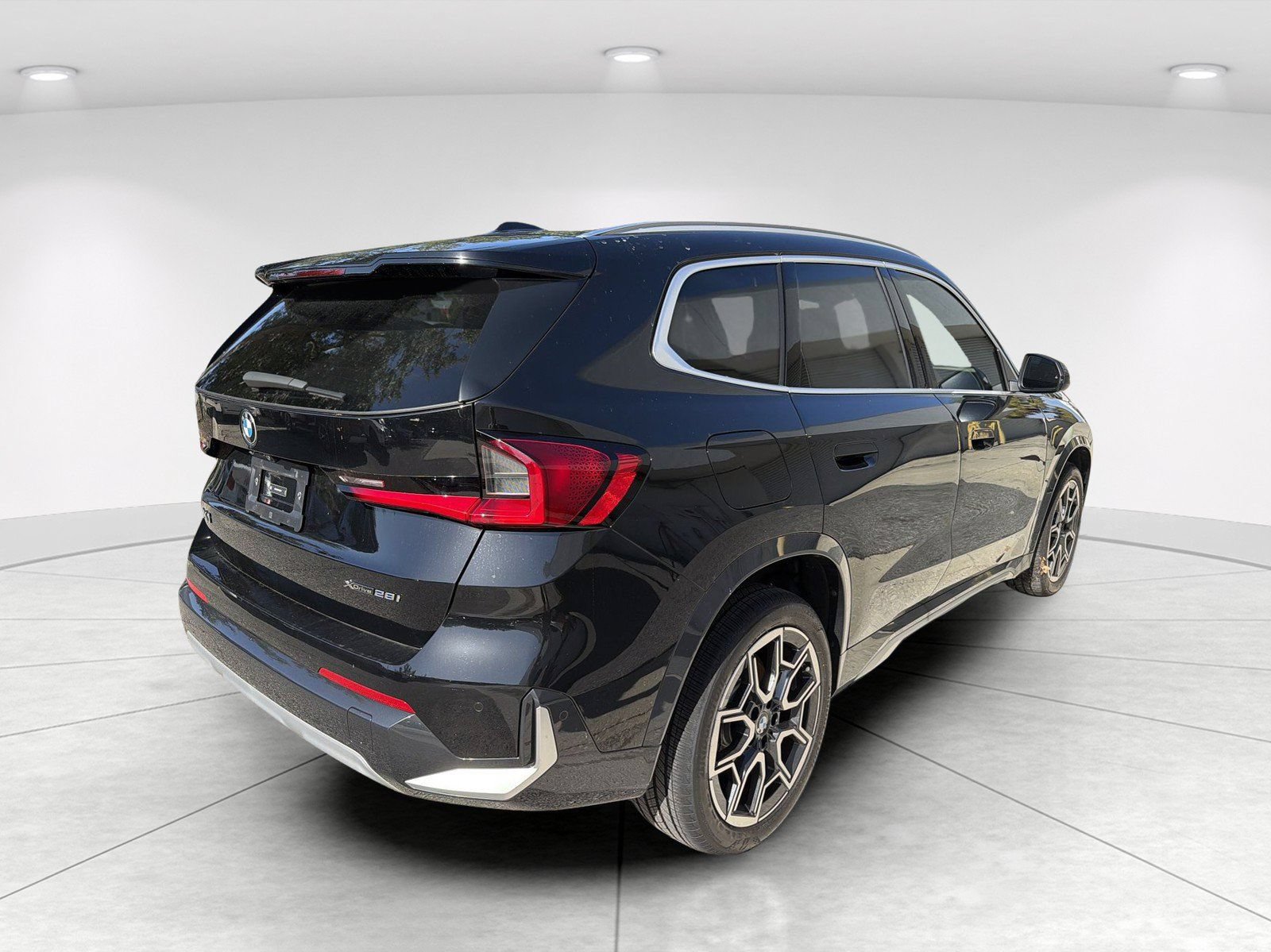 New 2026 BMW X1 xDrive28i AWD/4WD image 4