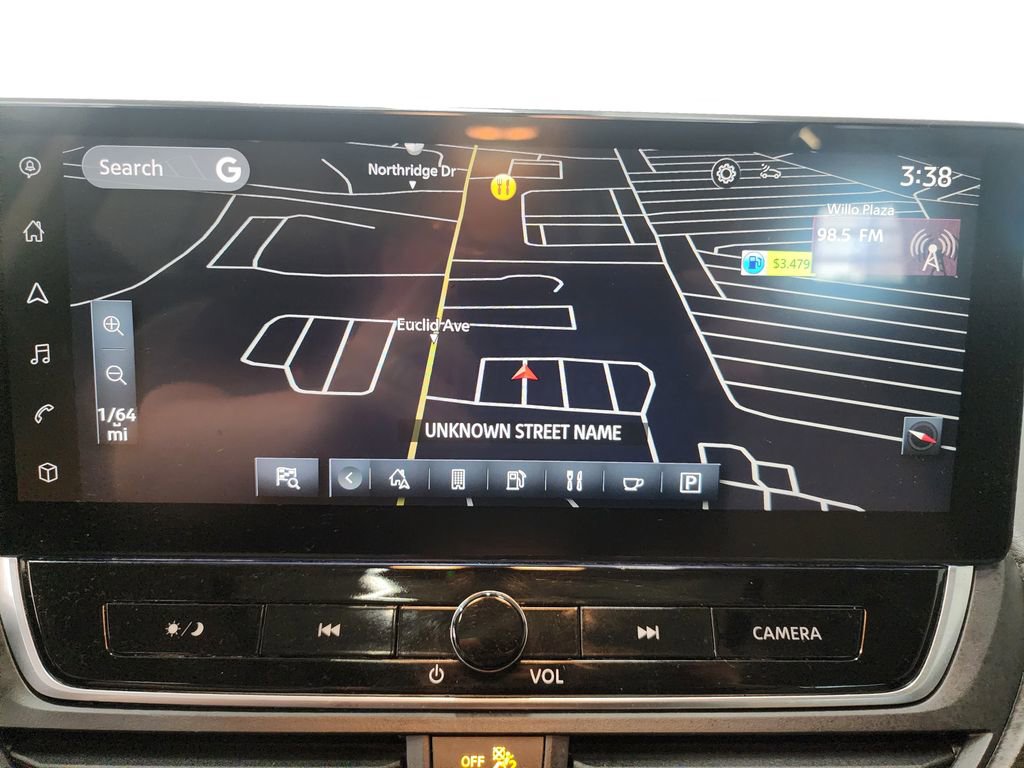 Used 2023 Nissan Altima 2.5 SV w/ SV Premium Package image 18