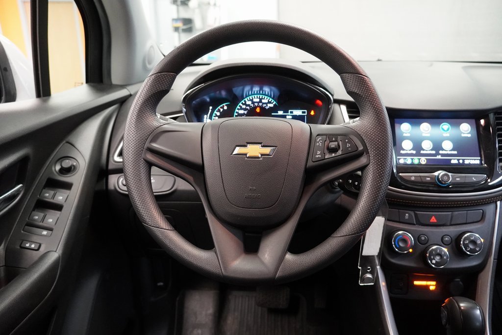 Used 2021 Chevrolet Trax LS image 17