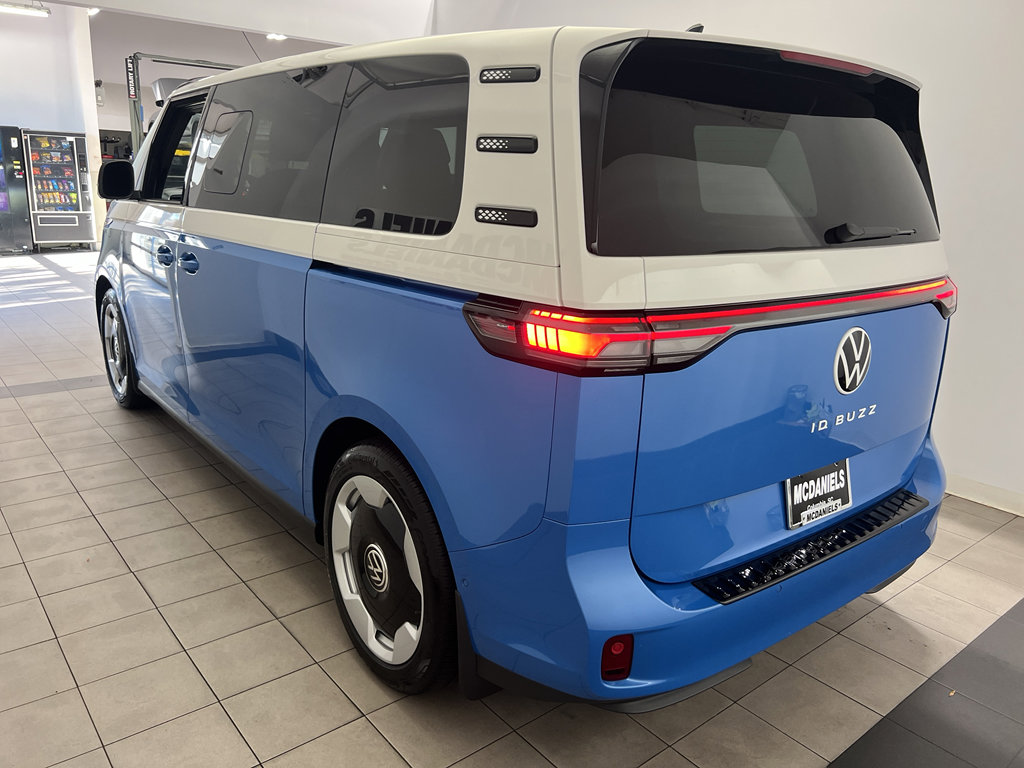 New 2025 Volkswagen ID. Buzz Pro S Plus image 5
