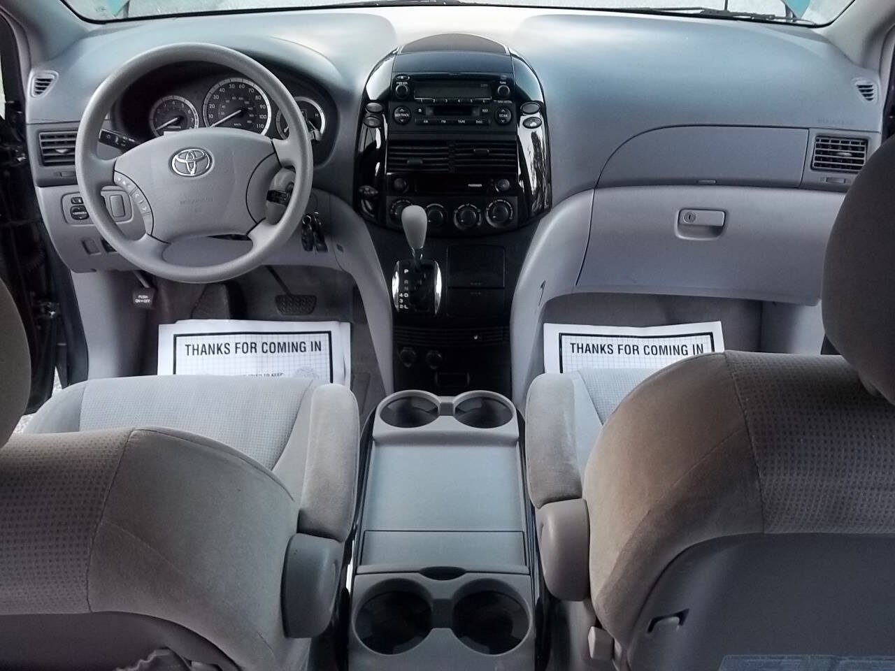 Used 2004 Toyota Sienna LE w/ LE Pkg 7 FWD image 11