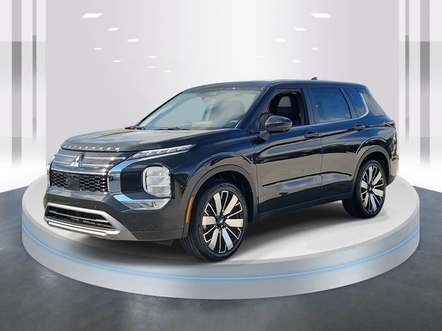 New 2026 Mitsubishi Outlander SE image 3