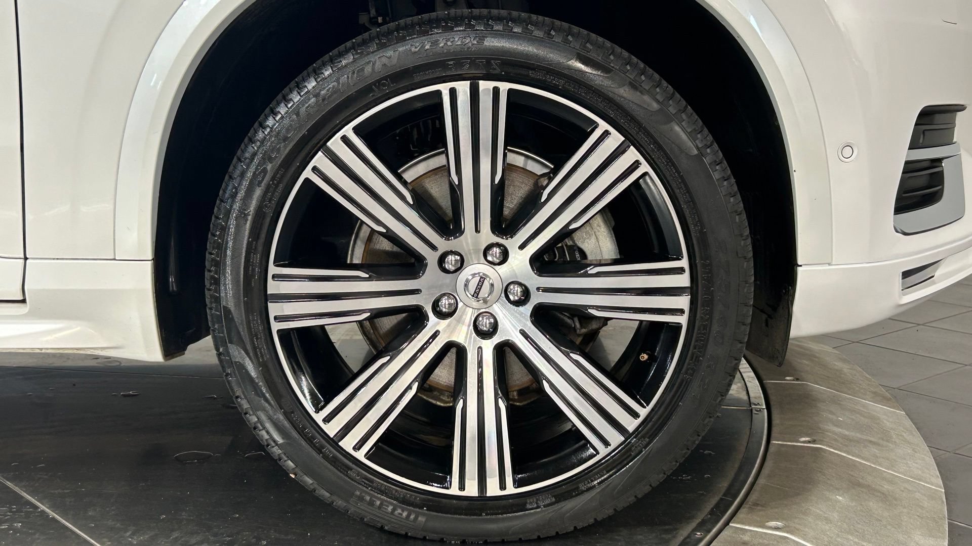 Used 2023 Volvo XC90 B6 Ultimate w/ Protection Package Premier AWD/4WD image 23