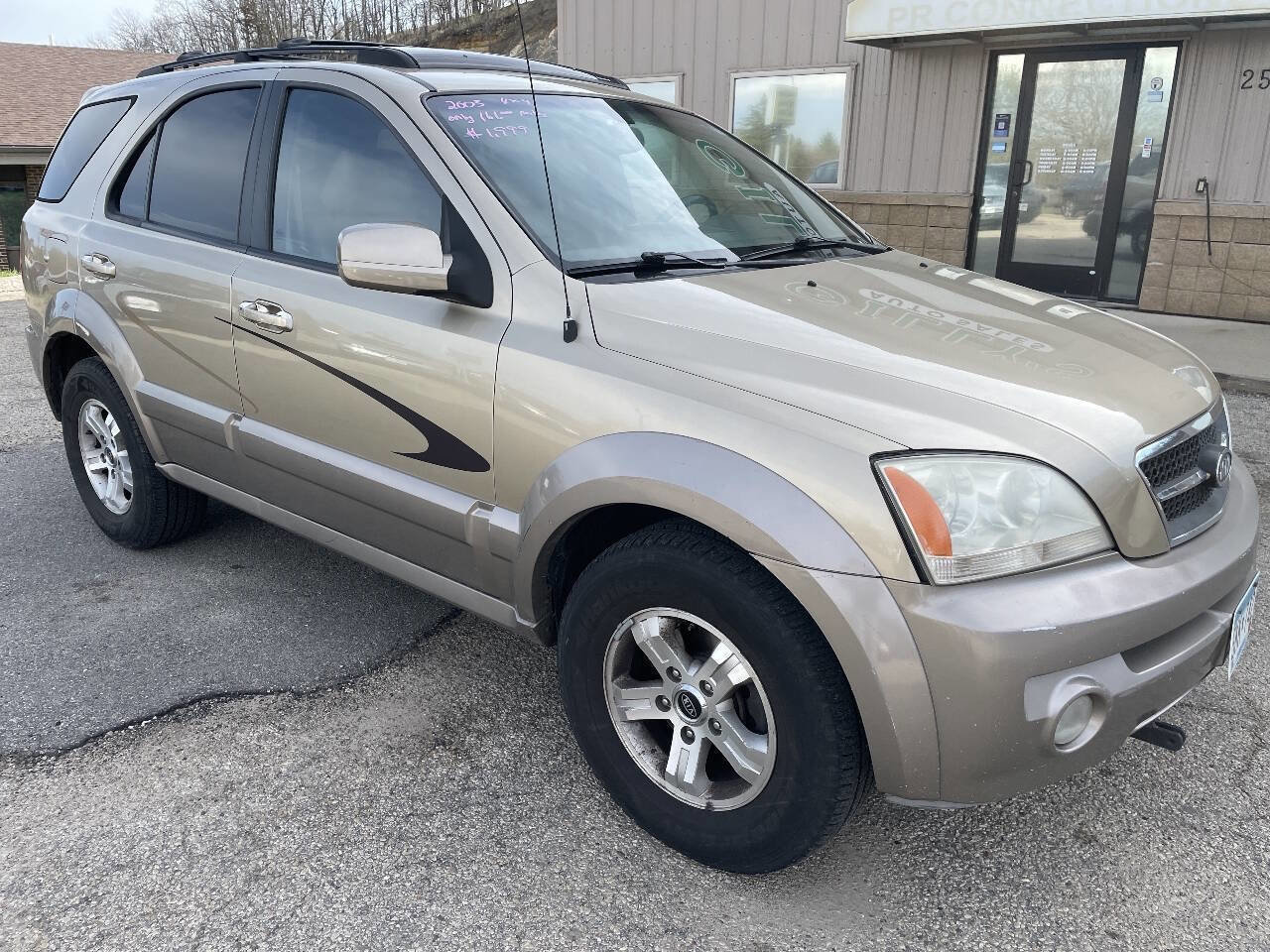 Used 2003 Kia Sorento EX AWD/4WD image 2