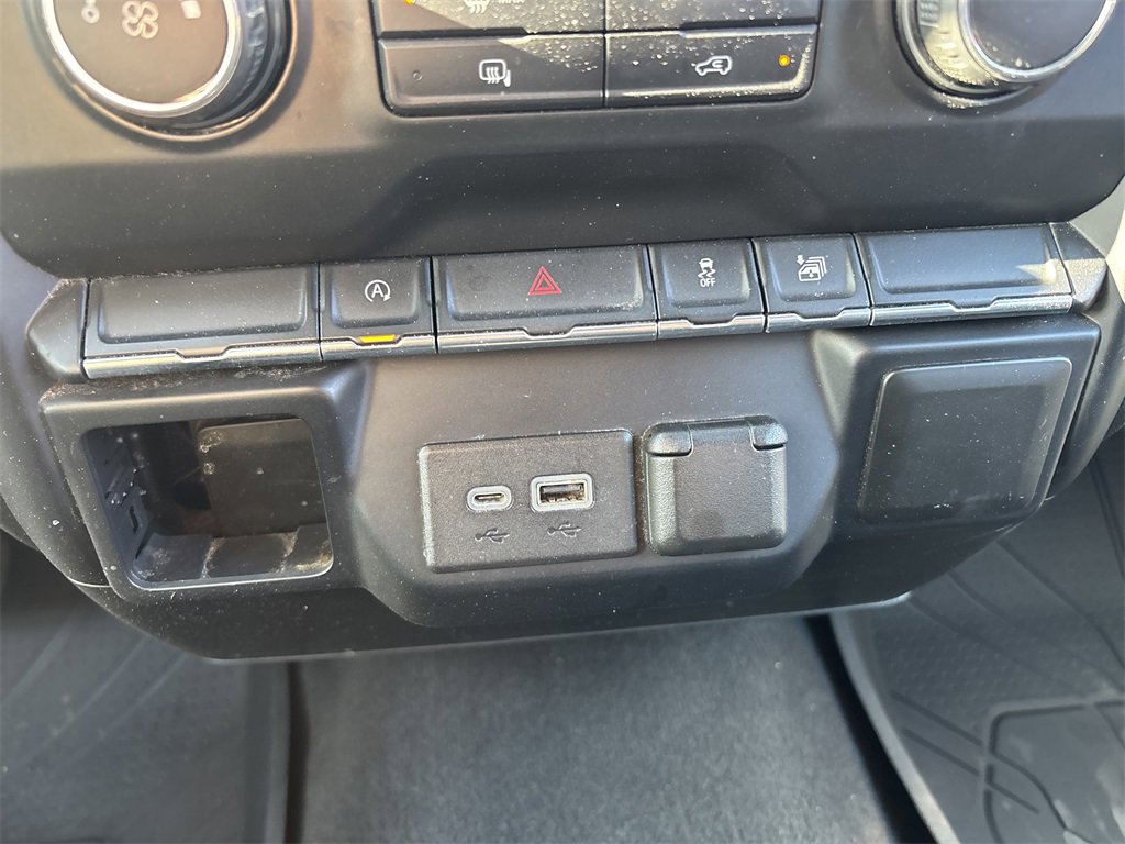 Used 2020 Chevrolet Silverado 1500 LT image 28