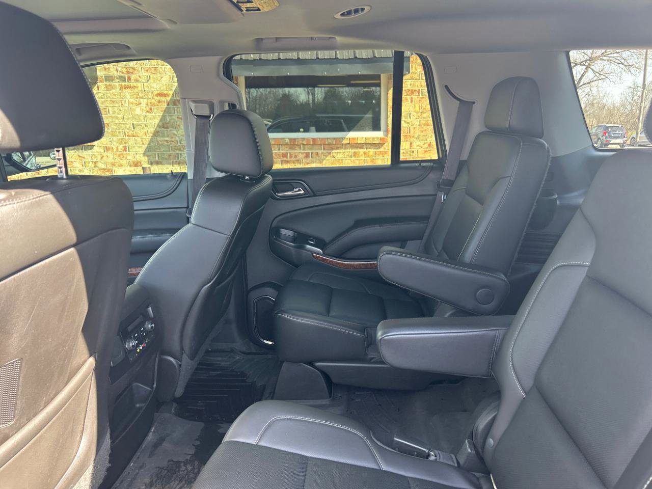Used 2015 Chevrolet Tahoe LTZ RWD image 21