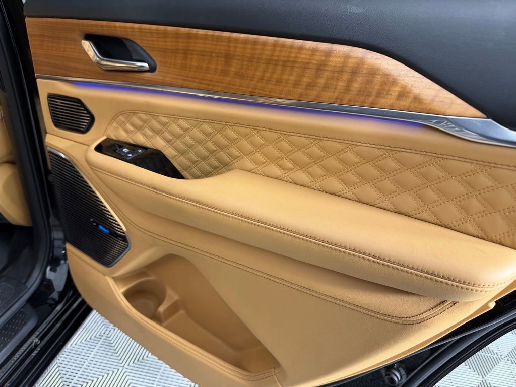 Certified 2024 Jeep Grand Cherokee L Summit AWD/4WD image 35