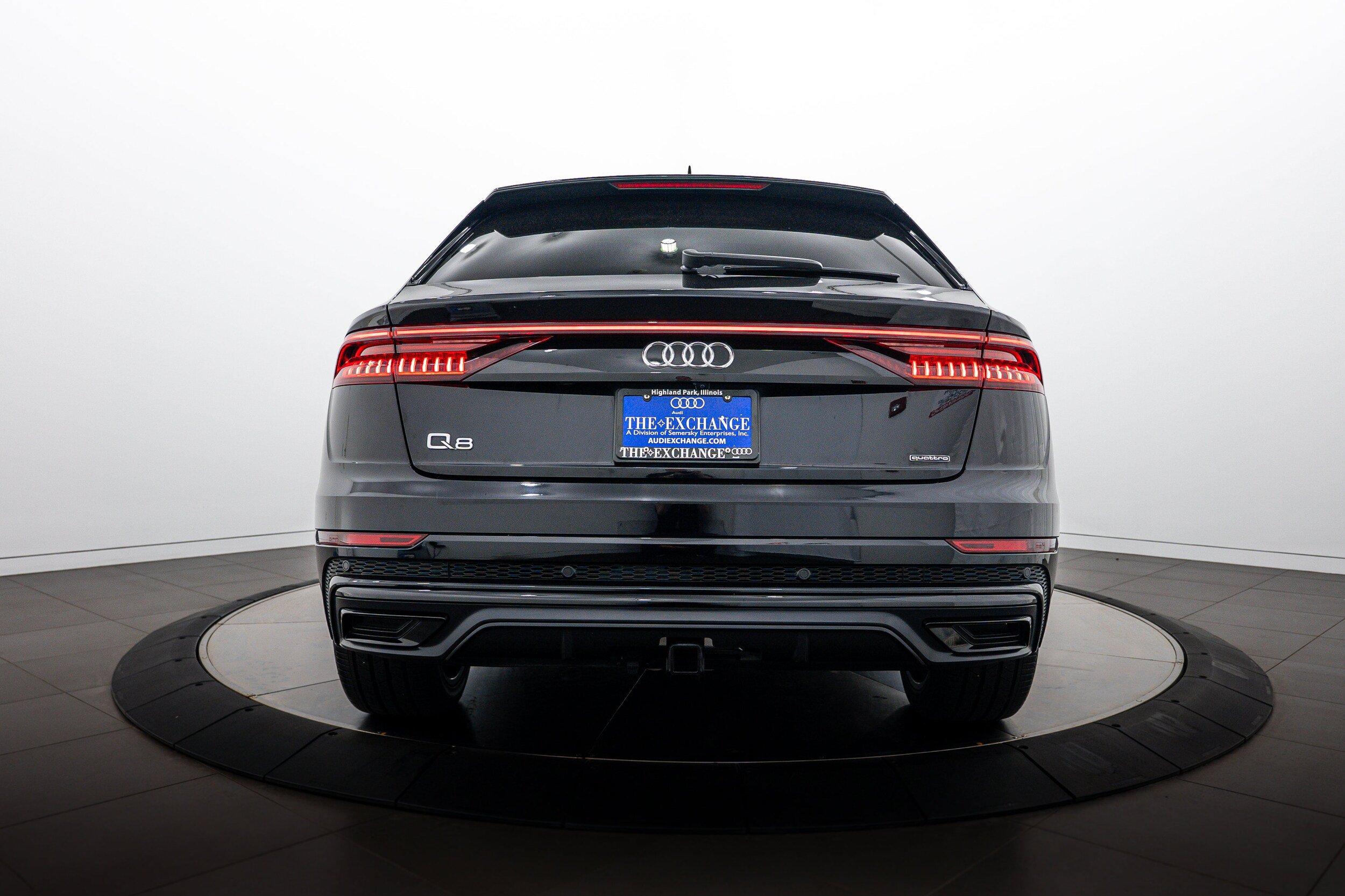 Used 2021 Audi Q8 Prestige AWD/4WD image 22