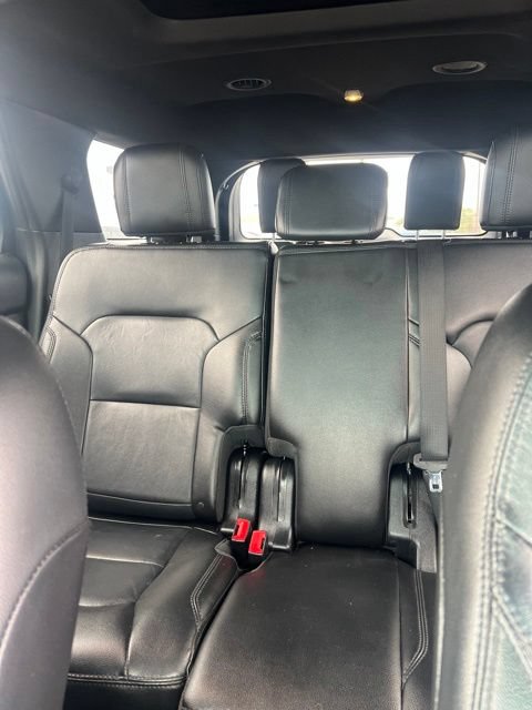Used 2016 Ford Explorer XLT w/ Equipment Group 202A FWD image 21