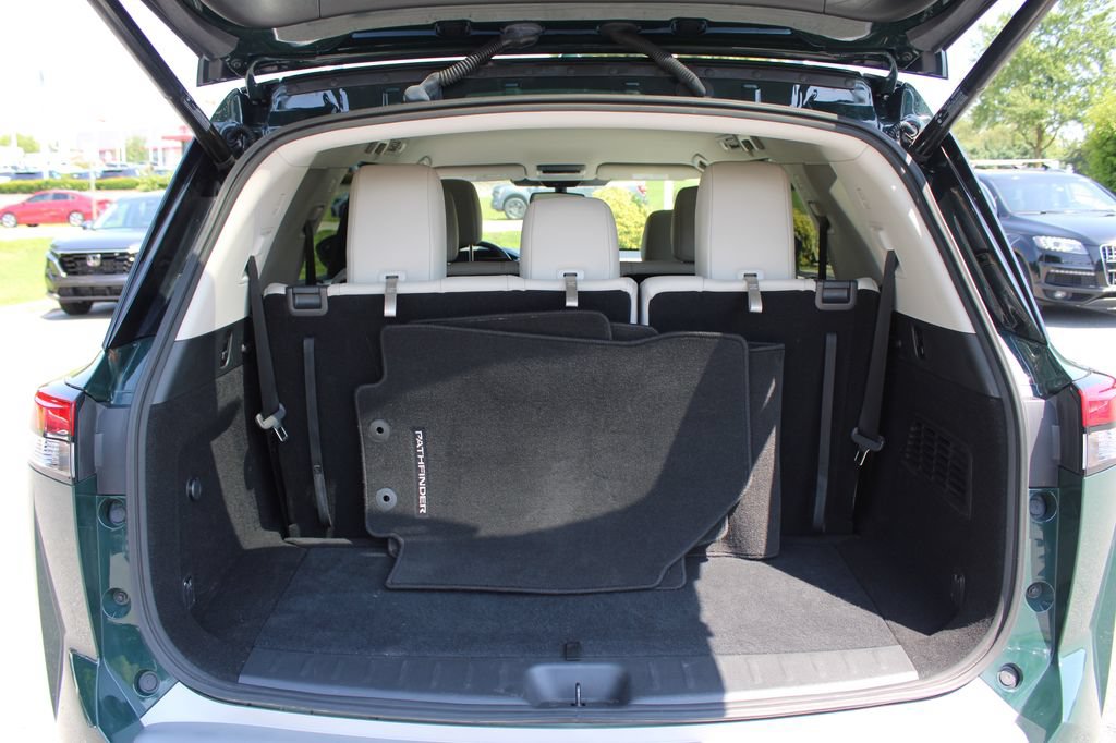 Used 2022 Nissan Pathfinder SL AWD/4WD image 31