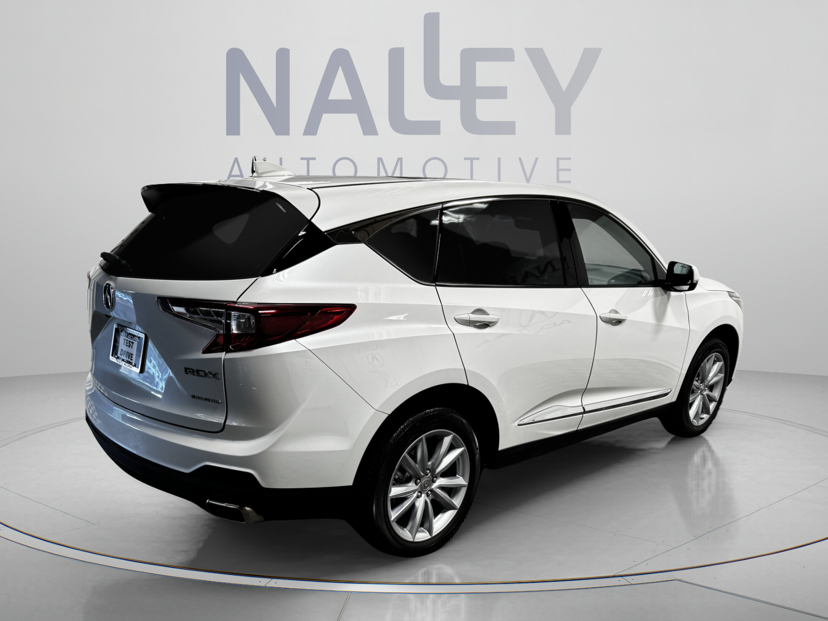 Used 2024 Acura RDX SH-AWD image 5
