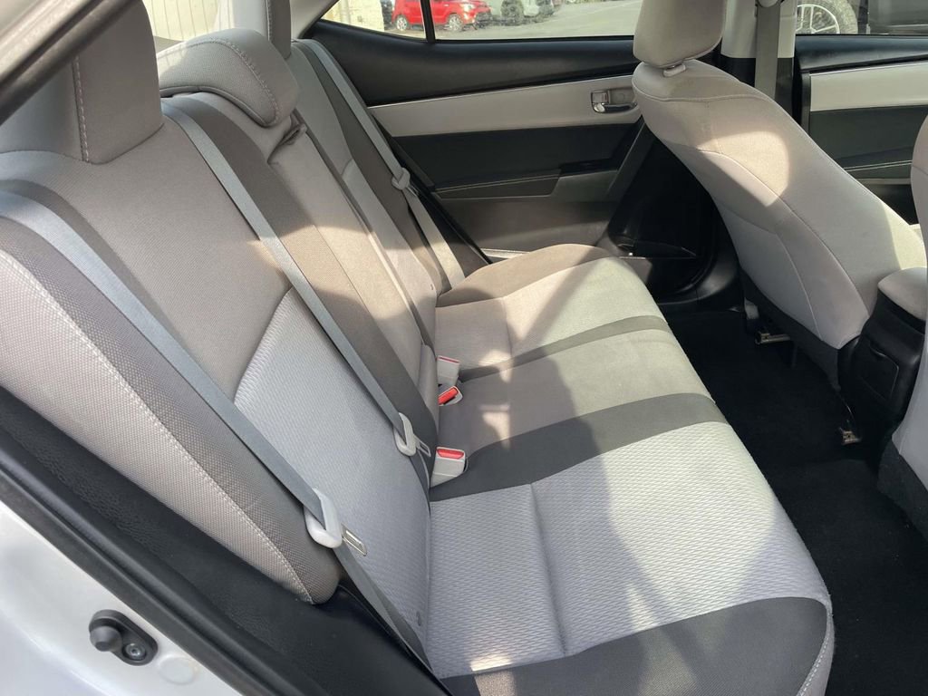 Used 2017 Toyota Corolla LE image 42