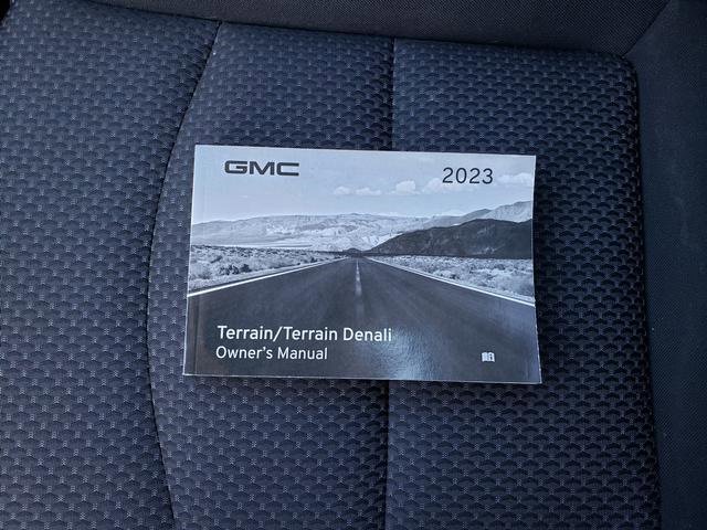 Used 2023 GMC Terrain SLE w/ Driver Convenience Package image 24