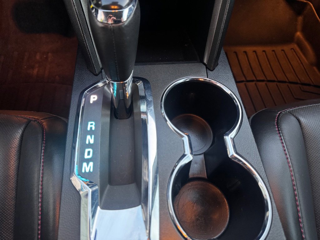 Used 2016 Chevrolet Equinox LTZ w/ Enhanced Convenience Package image 34