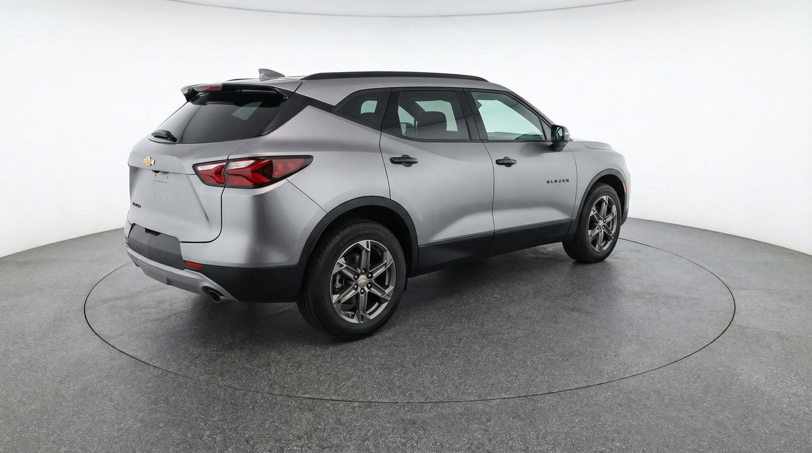 Used 2025 Chevrolet Blazer LT FWD image 9