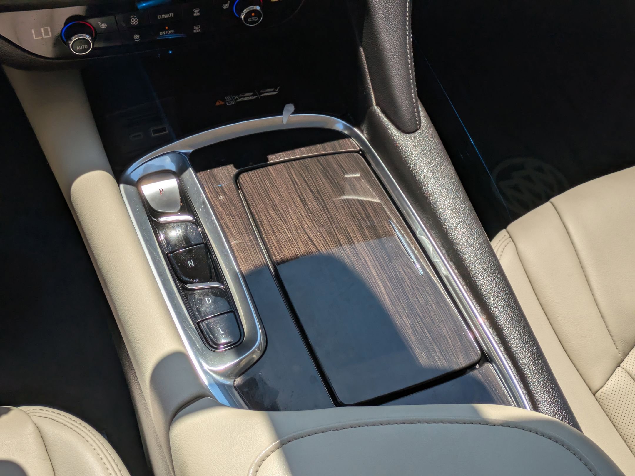 Certified 2023 Buick Enclave Essence w/ Experience Buick Package image 21