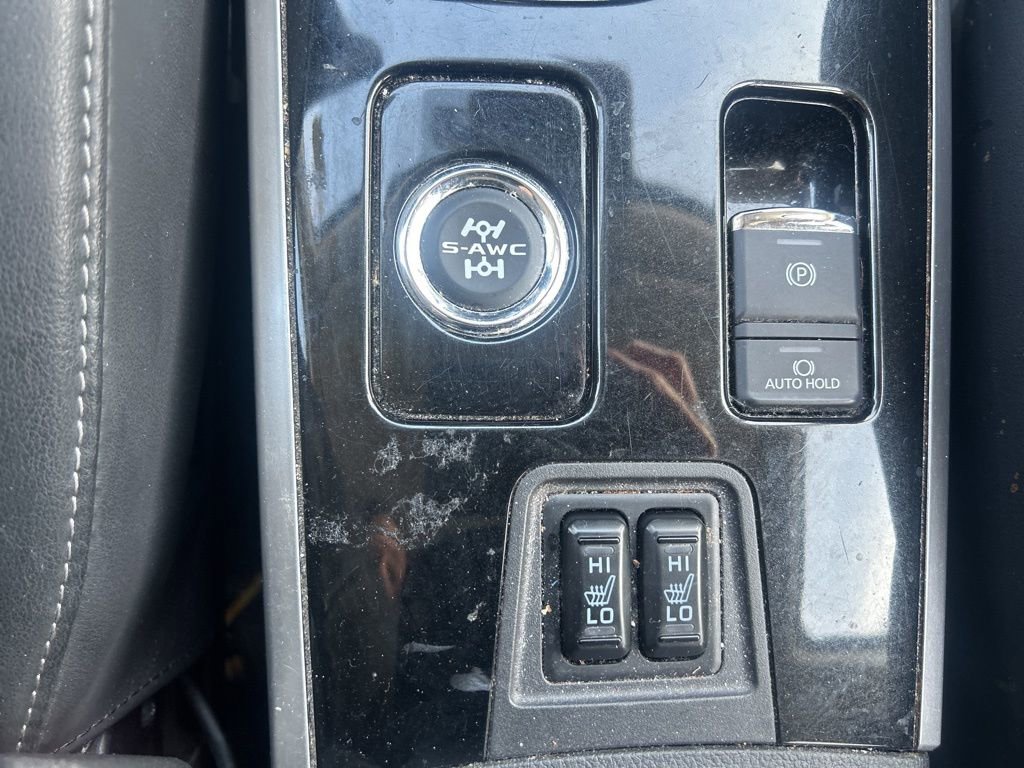 Used 2020 Mitsubishi Outlander SE image 28