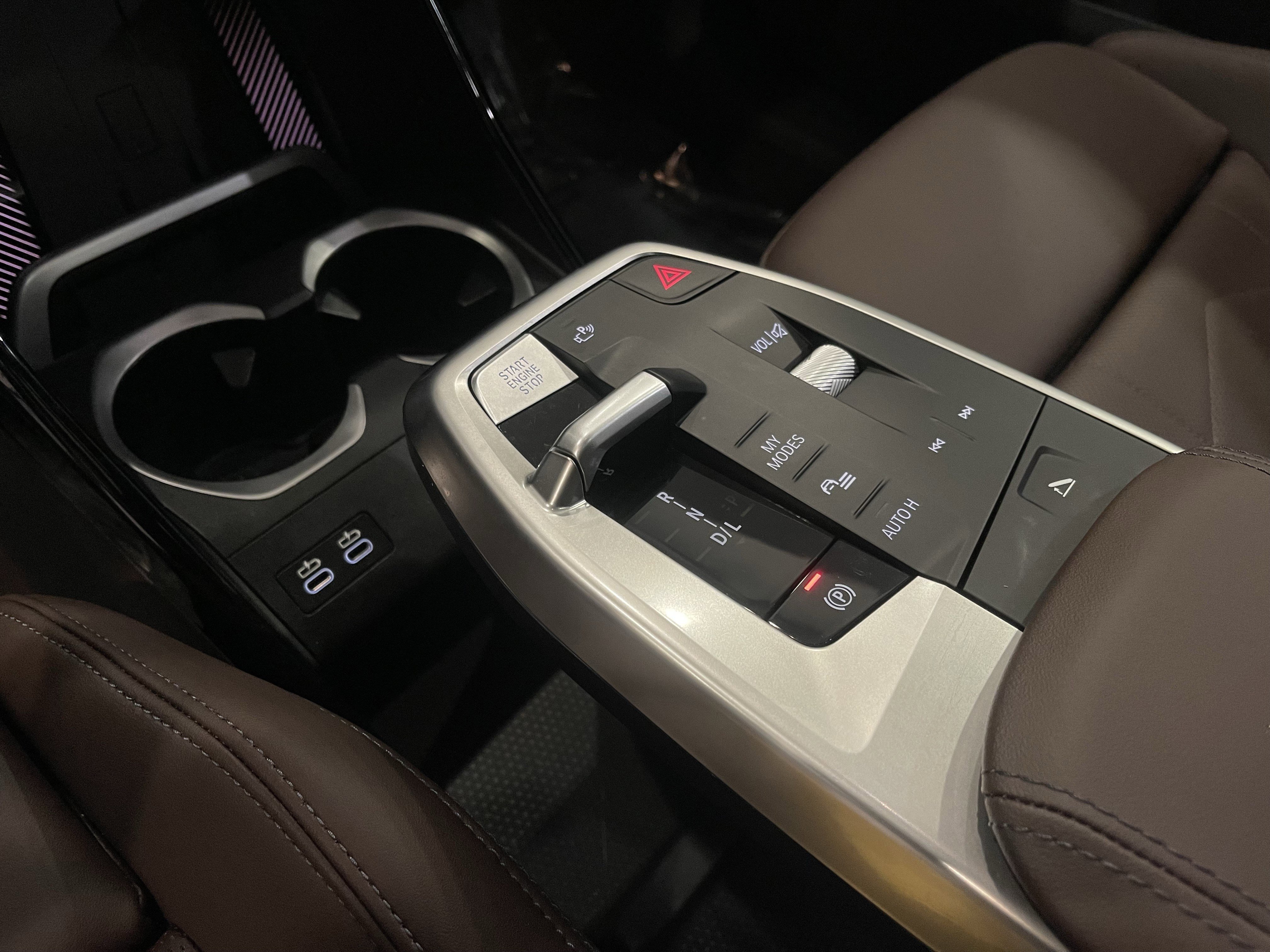 Used 2025 BMW X1 xDrive28i w/ Technology Package image 18